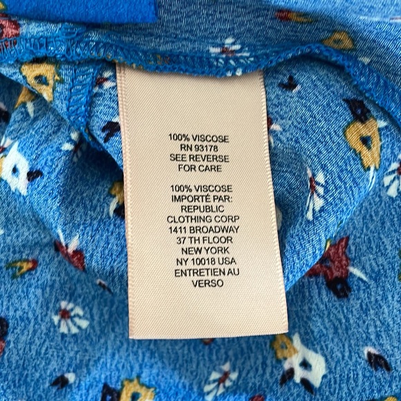 Philosophy Blue Floral Blouse - Picture 7 of 8